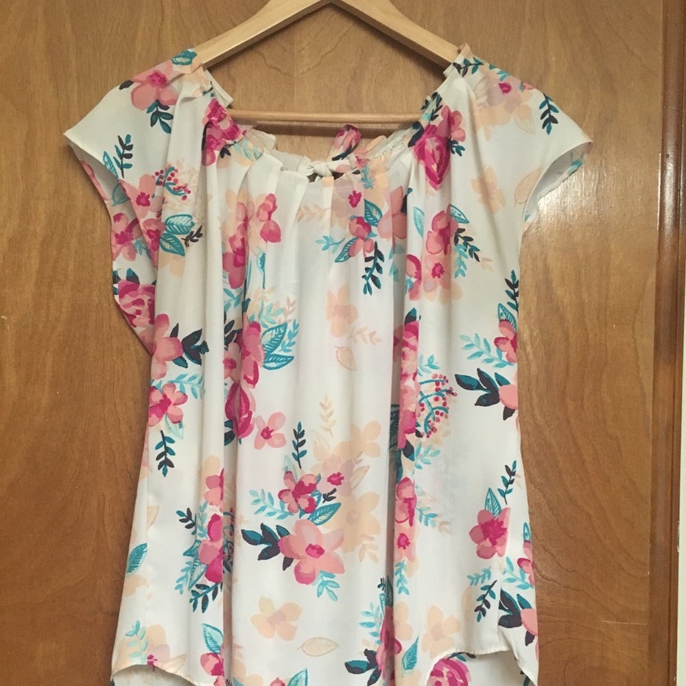 Floral print blouse